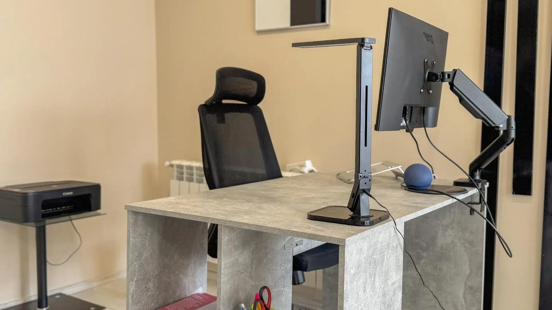 Elite Business Residence With Free Gym Pass And Full Office Setup Plovdiv Apartment