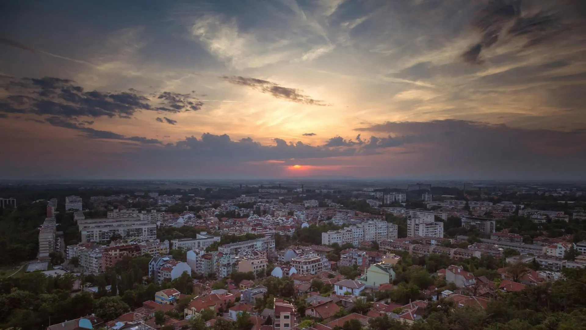 Elite Business Residence With Free Gym Pass And Full Office Setup Plovdiv 0*,